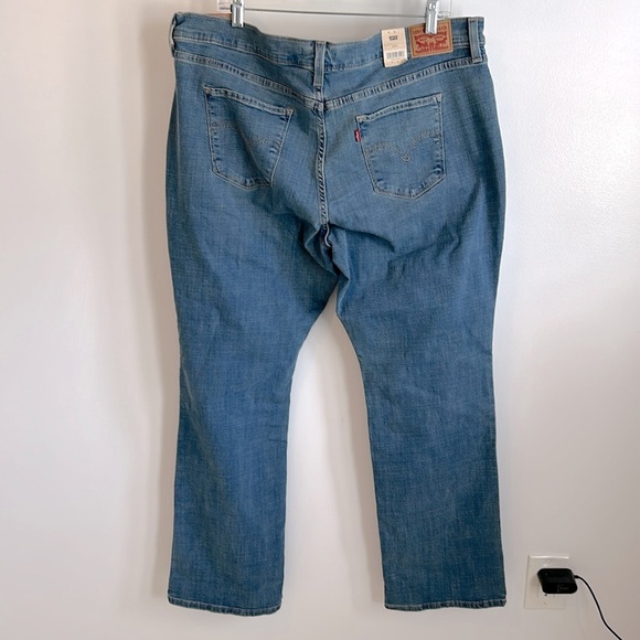 Levi’s Classic Bootcut Mid Rise Jeans - Picture 5 of 10
